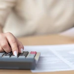Φορολογικές δηλώσεις: Έξτρα φόρος 4,75 δισ. ευρώ για πάνω από 2,3 εκατ. φορολογούμενους