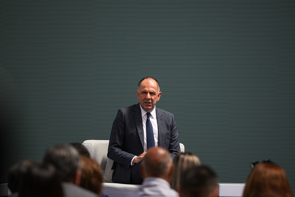 Η ελληνική «βαλίτσα» στη νατοϊκή Σύνοδο