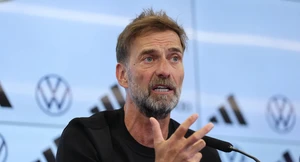 Ο λόγος που ο Κλοπ ξέσπασε στους Γερμανούς δημοσιογράφους στην παρουσίασή του