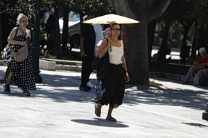Τριήμερο κύμα καύσωνα με θερμοκρασίες έως 43 βαθμούς – Σε ποιες περιοχές θα χτυπήσει «κόκκινο» το θερμόμετρο
