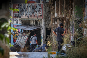 Θρίλερ στην Κυψέλη: Την Δευτέρα θα ξεκαθαρίσει πότε και πώς έχασε τη ζωή της η γυναίκα που εντοπίστηκε σε βαλίτσα