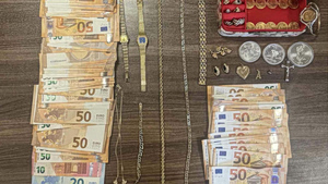 Χίος: 46χρονος εξαπάτησε τηλεφωνικά ηλικιωμένη και της απέσπασε κοσμήματα αξίας 20.000 ευρώ