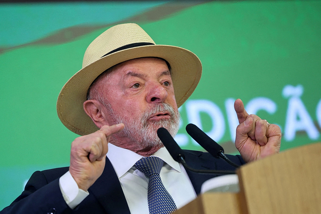 Βραζιλία για δασμούς Τραμπ: «Δεν θα κάτσουμε να κλάψουμε, θα αναζητήσουμε άλλους αγοραστές»