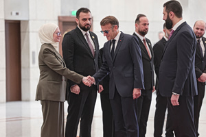 Ελιζέ: Ο Εμανουέλ Μακρόν είναι ασφαλής και συνεχίζει την επίσκεψή του στη Συρία