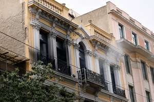 «Έχω κενά, δεν με πείθει το email»: Η επιζήσασα της Marfin Μαρία Καραγιάννη μιλά για τις συλλήψεις (video)