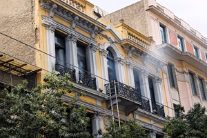 Δύο συλλήψεις για τον εμπρησμό στη Marfin το 2010