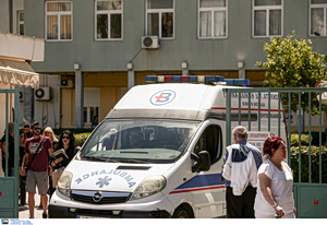Κρούσματα σαλμονέλας στη Νίκαια: Στο μικροσκόπιο τα δείγματα – Οι 9 ασθενείς κατανάλωσαν κοτόπουλο από το ίδιο μαγαζί
