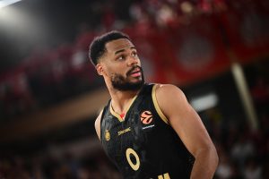 Η Ντουμπάι BC ανακοίνωσε την απόκτηση του Έλι Οκόμπο
