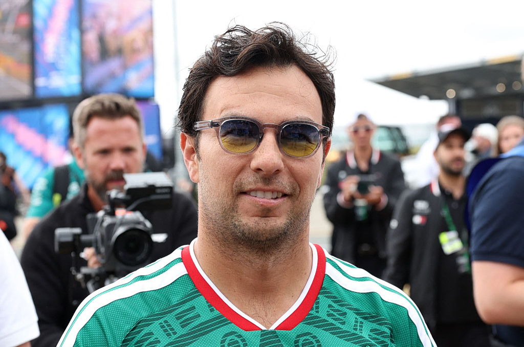 Formula 1: Ο Σέρχιο Πέρεζ φόρεσε τη φανέλα του Μεξικού στη Μεγάλη Βρετανία