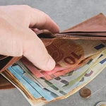 Εφορία: Λογαριασμός 8,56 δισ. ευρώ για εκατομμύρια φορολογούμενους μέχρι και την Παρασκευή