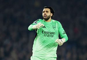 Premier League: Νέος κανονισμός βάζει τέλος στις καθυστερήσεις των τερματοφυλάκων