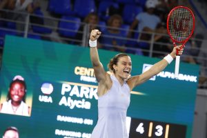 Η Σάκκαρη προκρίθηκε στα ημιτελικά του Athens Open με κυριαρχική εμφάνιση