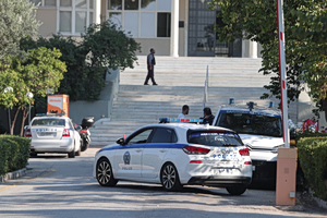Γεωργιάδης από Σισμανόγλειο: «Από φωτιά σε στρώμα ξεκίνησε η φωτιά» – Γυναίκα υπέστη ανακοπή, μία προσαγωγή