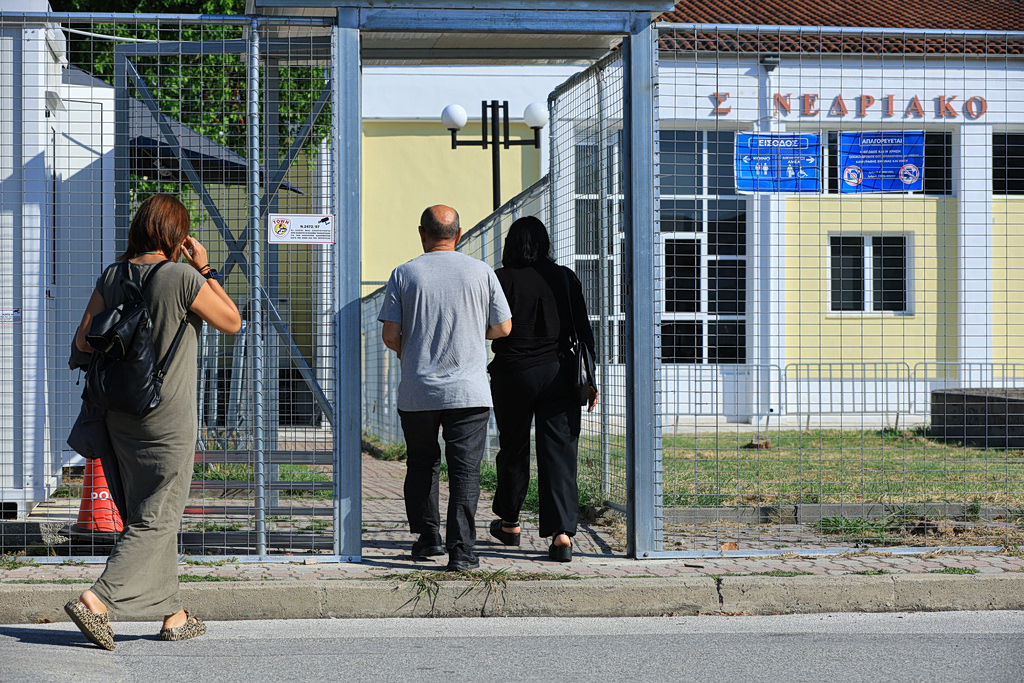 Με τους αυτοτελείς ισχυρισμούς των κατηγορουμένων συνεχίζεται η δίκη για τα Τέμπη