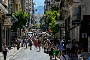 Ανοικτά την Κυριακή τα καταστήματα – Το ωράριο λειτουργίας