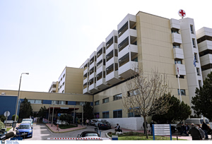 Άγρια επεισόδια στο Θριάσιο Νοσοκομείο – Ομάδα Ρομά προπηλάκισε γιατρούς και τα έκαναν «γυαλιά καρφιά»
