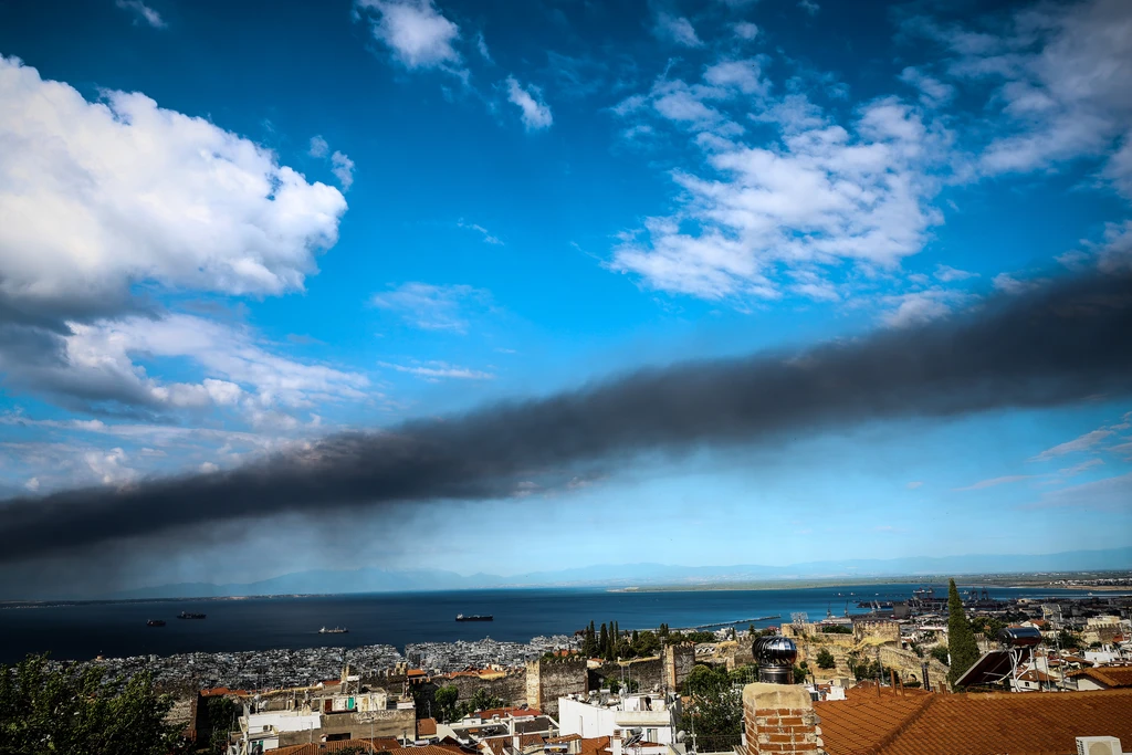 Θεσσαλονίκη: Οι προβλέψεις για τη διασπορά του τοξικού καπνού – Οι προειδοποιήσεις των ειδικών