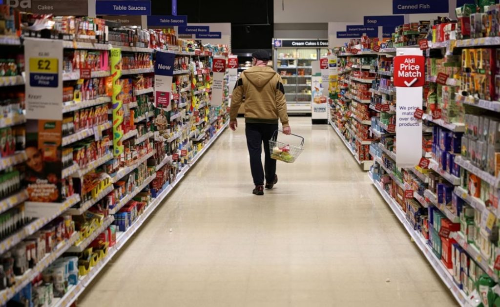 Αυτό είναι το σχέδιο για μειώσεις έως 20% σε βασικά προϊόντα – Το χρονοδιάγραμμα και οι κατηγορίες