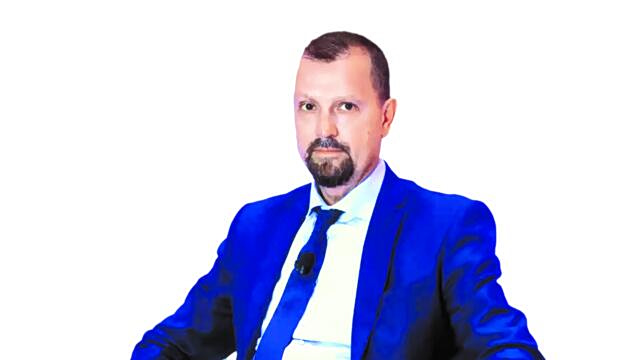 Βασίλης Μαγκλάρας
