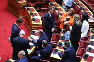 Συνταγματική Αναθεώρηση: «Ναυάγιο» από την πρώτη ψηφοφορία