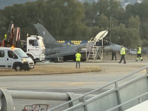 Ποιος είναι ο πιλότος που κατάφερε να πραγματοποιήσει με επιτυχία την αναγκαστική προσγείωση του F-16 στην Ζάκυνθο